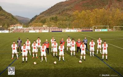 Denboraldiko lehen garaipena lortu du Doneztebe futbol taldeak etxean
