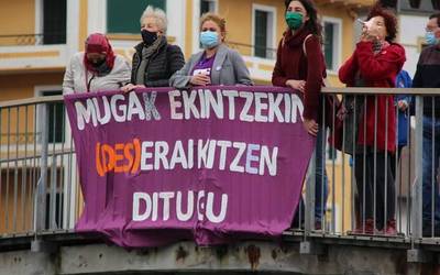 "Mugak kapitalarentzat" aldarrikatu dituzte, eta "zubiak herri eta pertsonentzat"