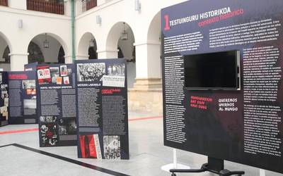 Kulturateko erakusketan bisita gidatua Javi Bucesen eskutik