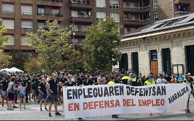 Martxoaren 5erako lanuzte orokorra deitu dute Aiaraldean, "enplegu eta bizitza duinaren alde"
