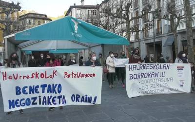 Haurreskolak Partzuergoan bi hilabetetan Hezkuntza Sailaren berririk gabe jarraitzen duela salatu du