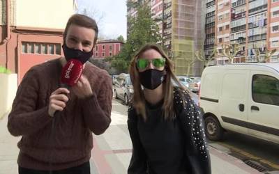 Umorea lagun, herritarrak jolasean