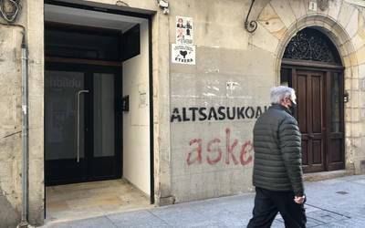 Arreta Gunea egubakoitzero zabalduko du EH Bilduk, kongresuari buruzko argibideetarako