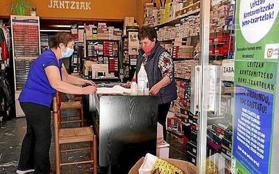 Martxoan egiten diren erosketen artean erosketa-txartelak zozkatuko ditu Leitzako Kaxkabeltza Elkarteak