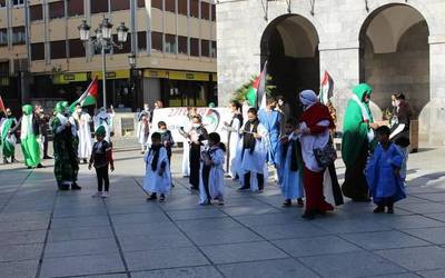 Sahararen askatasuna lau haizetara aldarrikatu dute