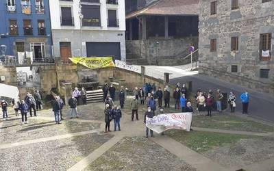 Iraunkortasun Faktoreak pobreen pentsio sistema dakarrela salatu dute