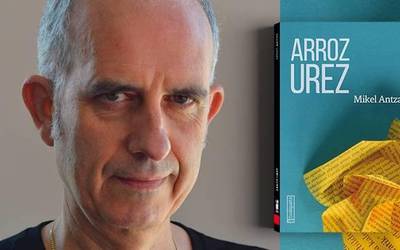 Mikel Antzak 'Arroz urez' izeneko liburua aurkeztu du