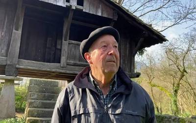 [BIDEOA] Ertzillako garaia zaintzeko deia, bertsotan