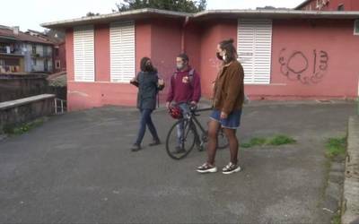 "Balio hezitzaileetan" oinarritutako herria lortzeko lanean