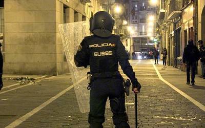 Bost lagun atxilotu dituzte, Pablo Haselen aldeko protestaren ondoren izandako istiluekin lotuta