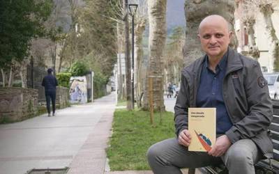 “Kontatzen dudana fantasiazko fikzioa dirudi, baina oso istorio errealistak dira”