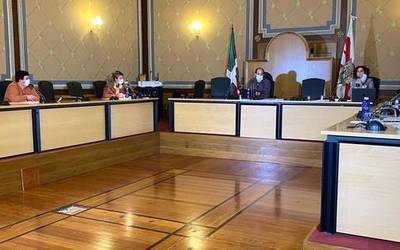Bergarako Udalaren adierazpena: zaintzan jarri dute arreta