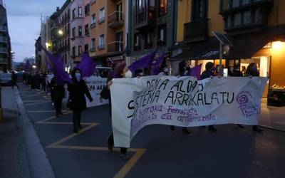 Martxoak 8, iraultza feministak Tolosako kaleak hartu zituen