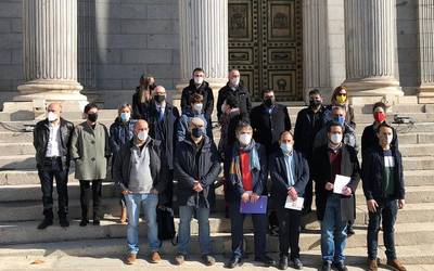 Hizkuntza gutxituen Legez Besteko Proposamena eztabaidatuko dute gaur kongresuan