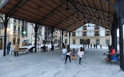 Itxi egingo dituzte erkidegoak Aste Santuan eta San Jose zubian