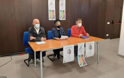 Ikastolen Elkarteak eta Sortzenek D ereduan aurre-matrikulatzera gonbidatu dituzte Nafarroako migratzaileak