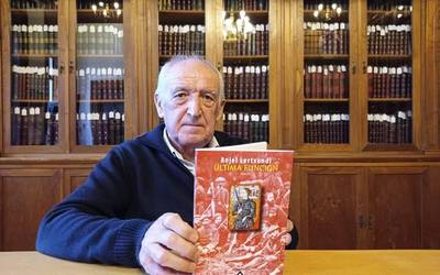 'Ultima funcion', 'Gilles de Rais'-en itzulpena plazaratu du Anjel Lertxundik