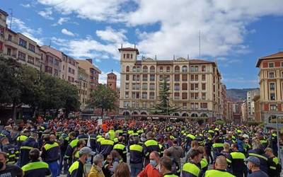 PCBko langileen mobilizaziora batu dira Tubacexeko grebalariak