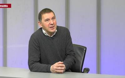 Arnaldo Otegi: "Pandemia honetan ikusi dugu Estatu ez bazara beste batzuek hartzen dituztela zurekiko erabakiak"