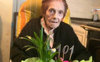 Ehun eta bat urte bete ditu martxoaren 16an Barbeneko Juliana Elizalde etxalartarrak