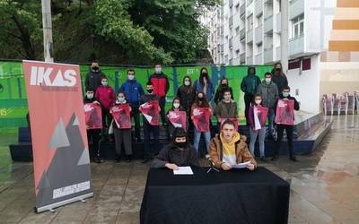 "Ikasle langileon batasunaz, autoritarismoari kaña" lelopean, manifestazioa deitu du eguenerako IKASek