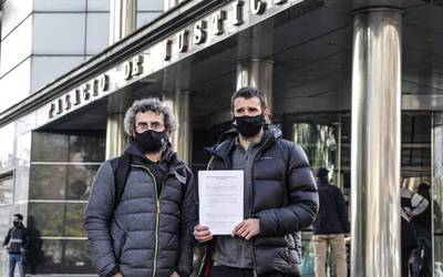 Artxibatuta Hala Bediko kazetari baten lana oztopatu zuen ertzainaren aurkako kereila