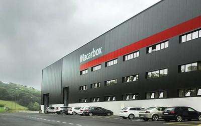 Lantegi berria zabalduko du Zumaian Macarbox enpresak
