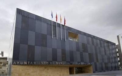 Aurrekontuak onartzeko akordioa egin dute Navarra Sumak eta PSNk Burlatan