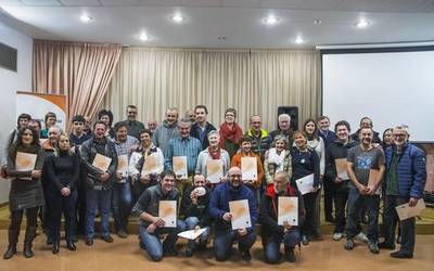 Barañaingo 38 talde, eragile eta zerbitzuk dute Bai Euskarari ziurtagiria