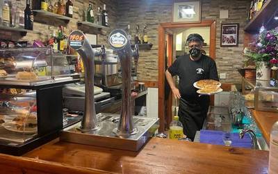 Ostatu eta jatetxeek barreneko aldea itxi beharko dute Nafarroan Aste Santurako