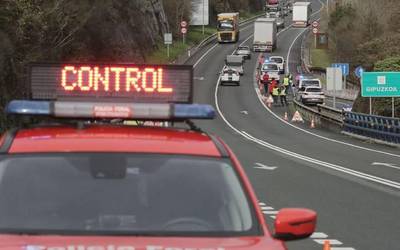 Elkarretaratzea Endarlatsan Euskal Herriaren zatiketa salatzeko