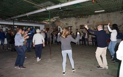 Erromeria izango da gaur arratsaldean Aristerrazuko plaza digitalean