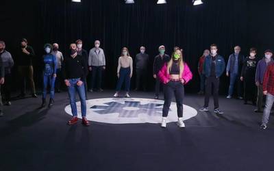 Aberri Eguna: keinu bat batera