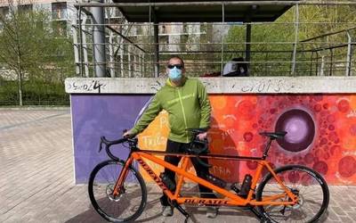 Tandema gidatzeko kide bila dabil Julen Exposito Morales