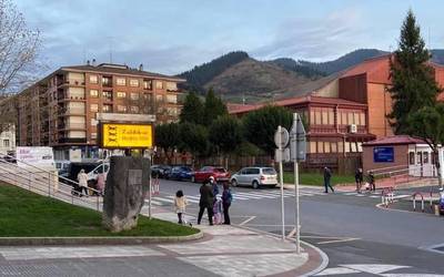 Zaldibarren itxialdi perimetrala ezarriko dute bihartik aurrera eta Elorrio eremu gorritik irten da