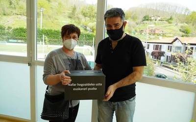 Errigoraren bi produktu-kutxa banatu ditu Ttipi-Ttapak ERRAN.EUSeko lehiaketako hamar galderak asmatu dutenen artean