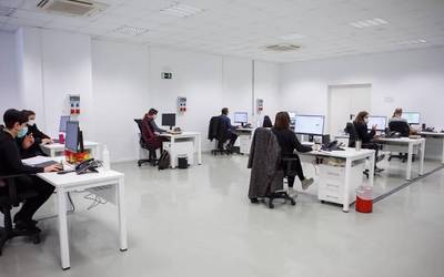 Covid lantaldeko langileek salatu dute "esperientziarik gabeko" langileek ordezkatuko dituztela