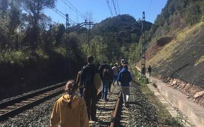 Berrezarri dute tren zerbitzua Zumaia eta Zarautz artean