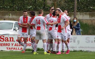 Baztan erraz nagusitu zaio Donezteberi kadete mailako futbol derbian