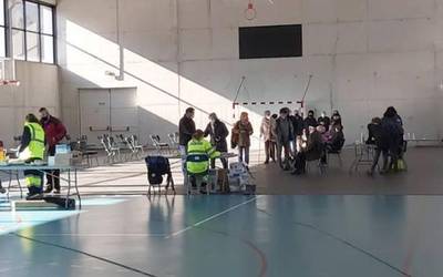 60 eta 65 urte bitartekoak txertatuko dituzte bihar Leitzan