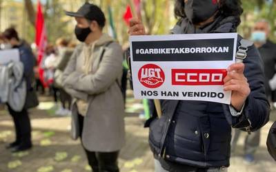 LABek eta ELAk garbiketa hitzarmenaren aurreakordioa kritikatu dute: "Ez ditu grebaren helburuak betetzen"