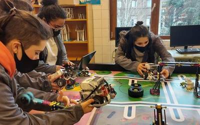 'First Lego League Challenge' lehiaketan izango dira Oñatiko institutuko ikasleak maiatzaren 8an