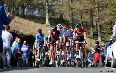 Itzulia igaroko da gaur Azkoititik, eta trafikoan eragingo du txirrindularitza probak