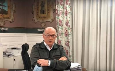 Javier Zubizarreta alkateak "egonezina" azaldu du herriko egoera epidemiologikoaren aurrean