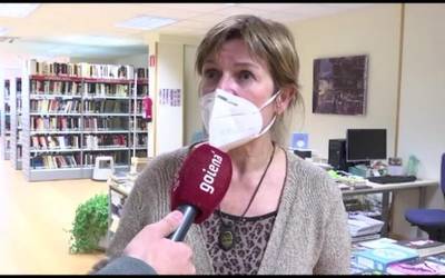 Parte hartzaileen liburu gustukoen pasarteen irakurketa, musikarekin