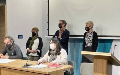 Arabako, Bizkaiko eta Gipuzkoako langile publiko guztiak grebara deituak daude biharko