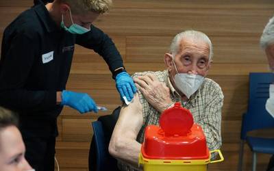 Ikusi hemen txertaketen egutegia eskualdean