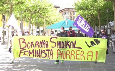 Asteartean Iruñan eman ziren atxiloketen aurrean, LAB sindikatuak konzentrazioa burutu du  Tolosan