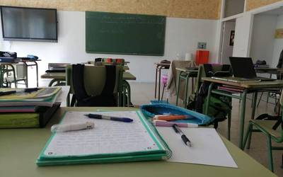 Asteburuan 131 ikasle konfinatu dituzte