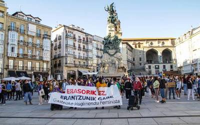 Gizon bat atxilotu dute Zabalgana auzoan bikoteari eraso egiteagatik